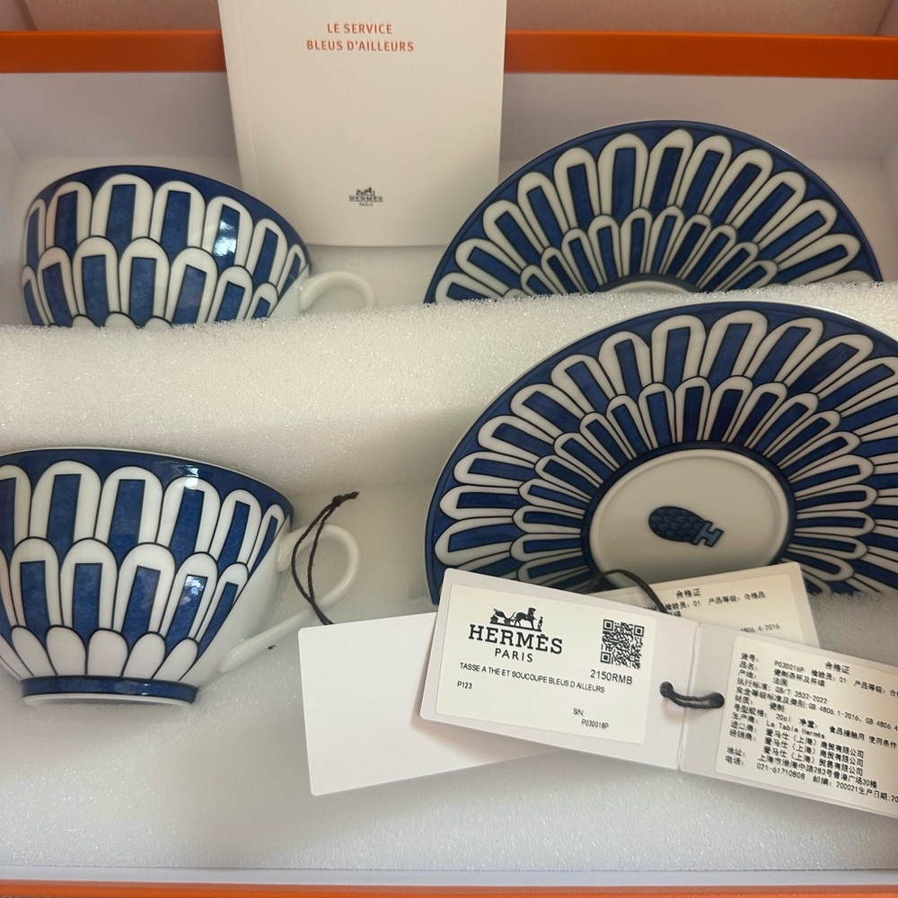 Hermes Blue and White Ceramic Art Tableware
